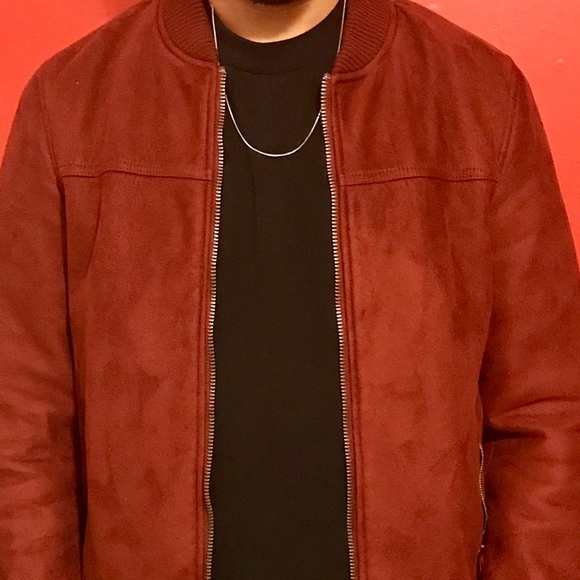 Red jacket - Picture 2 of 4